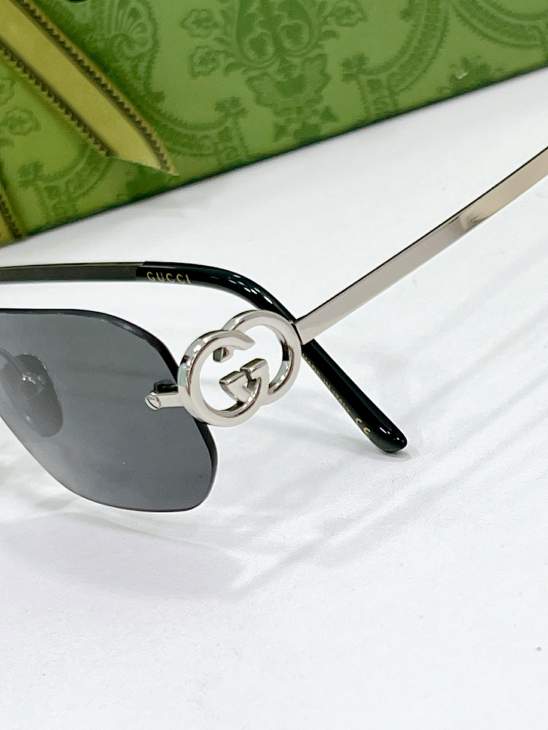 Picture of Gucci Sunglasses _SKUfw79164373fw